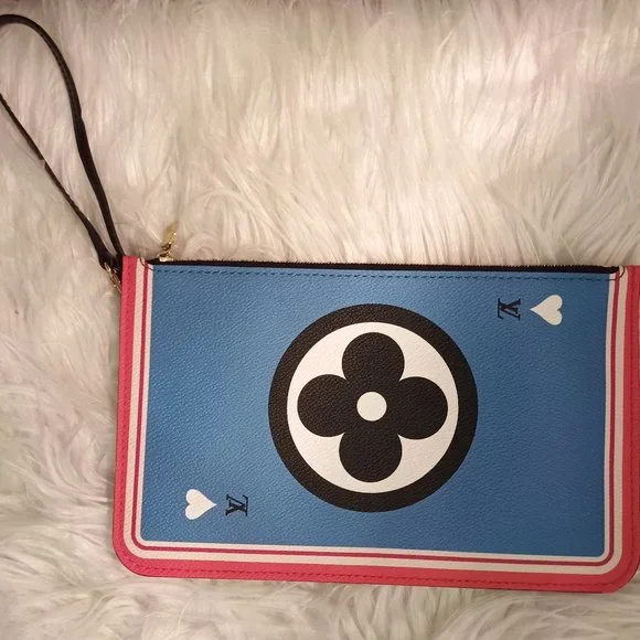 Like New! Ltd ED LV G@me On! Neverfull MM Pochette in Blue (w/ Dust Bag & Box) - Picture 4 of 6